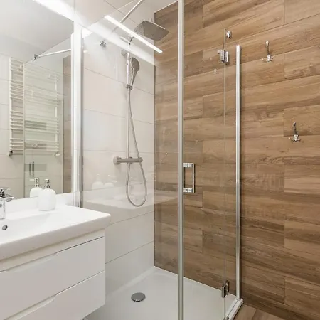 Luxurious Apartment Nadmorskie Tarasy Kolobrzeg By Renters Prestige Exterior photo
